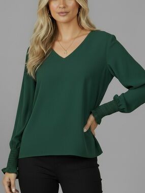 NWT CECE Green V-Neck Long Sleeve Elastic Ruffle Cuffs Blouse Size Small